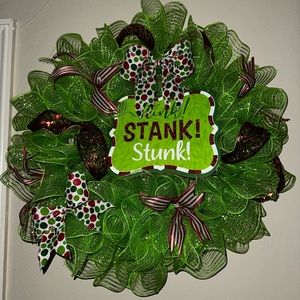 Deco mesh wreath